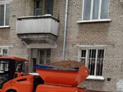 На северских тротуарах работает спецтехника