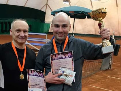Дмитрий Семенов и Игорь Пузиков победили в парном теннисном турнире