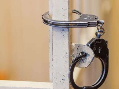 «Взял из сумки нож и пырнул его»: появилось видео задержания мужчины, убившего томича на рынке