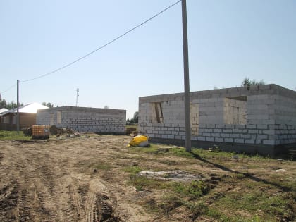Три дома для сельских специалистов