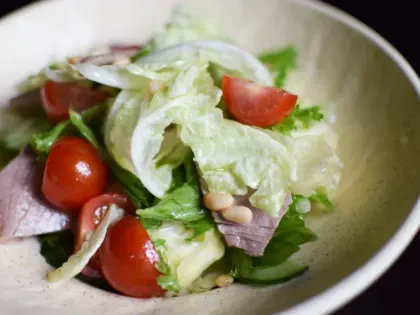 Как томичам сохранить новогодние салаты