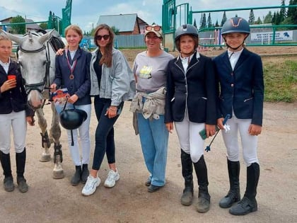 Томички стали призерами турнира по конному спорту в Кузбассе