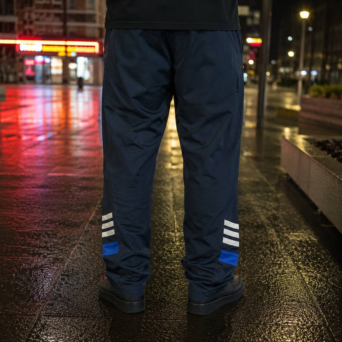 Pantalón de chándal Adidas azul marino, segunda vista