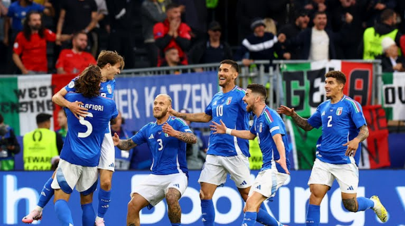 Info Main Bola Hasil Babak Pertama Timnas Italia vs Albania di Euro 2024: Gli Azzurri Memimpin 2-1