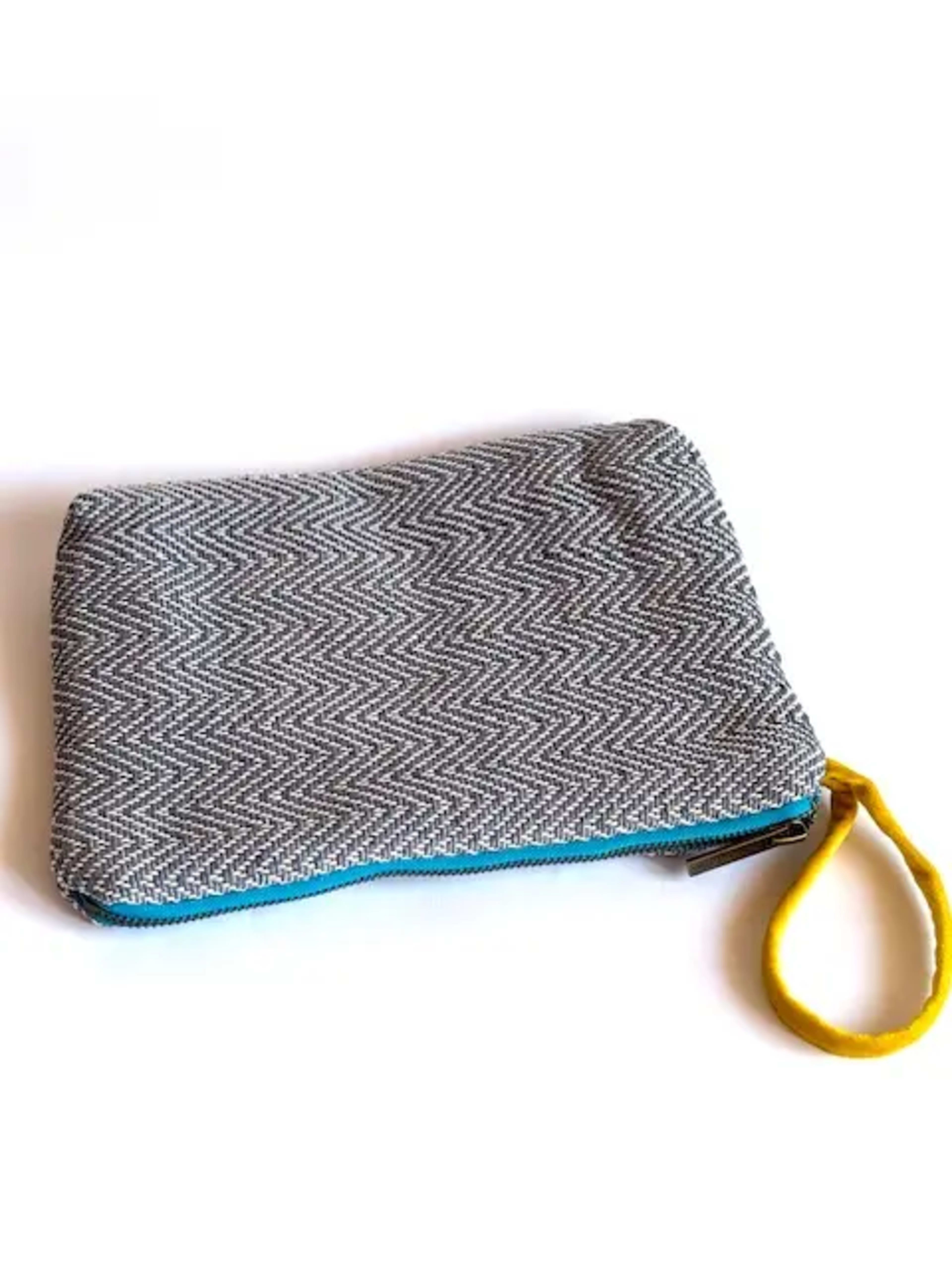 Embroidered Medium Bag - Image 3