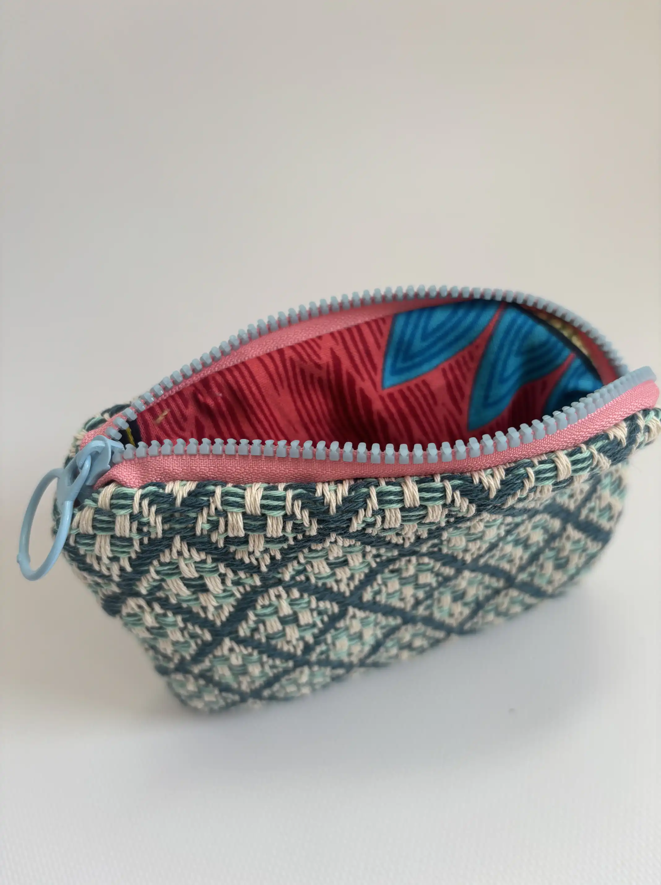 Embroidered Purse of Jardín de Tramas - Image 2