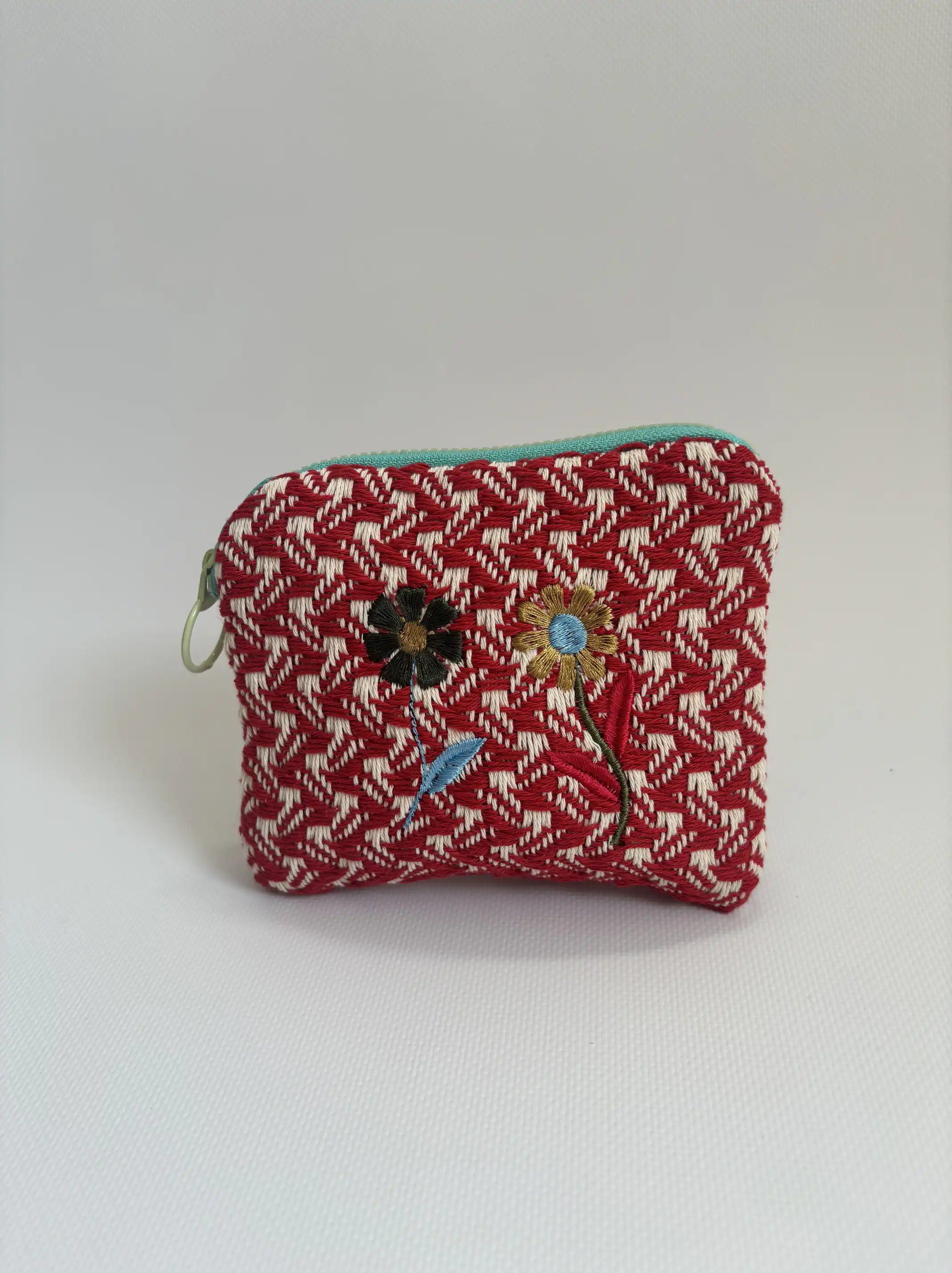 Embroidered Purse of Jardín de Tramas - Image 0
