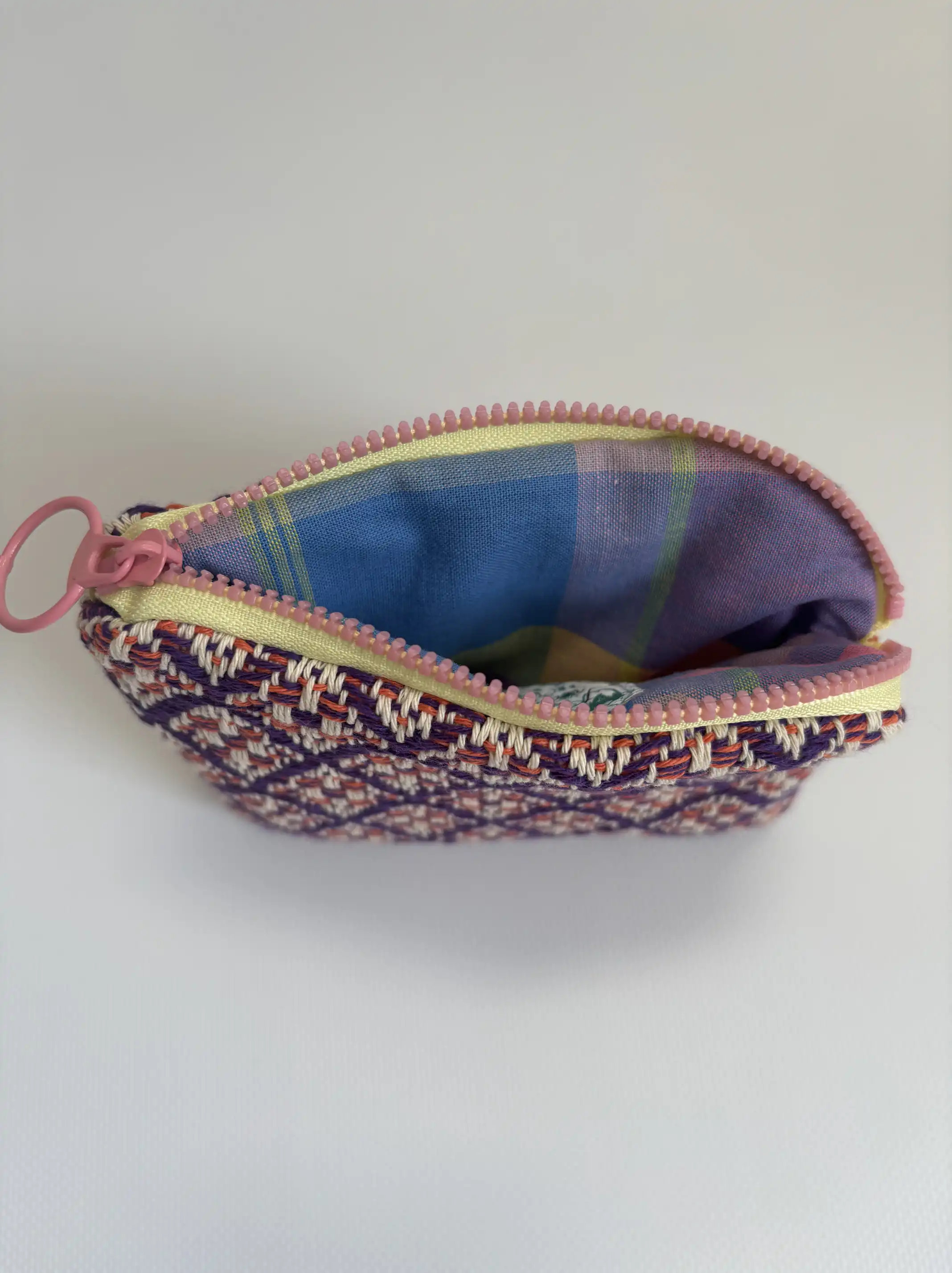 Embroidered Purse of Jardín de Tramas - Image 2
