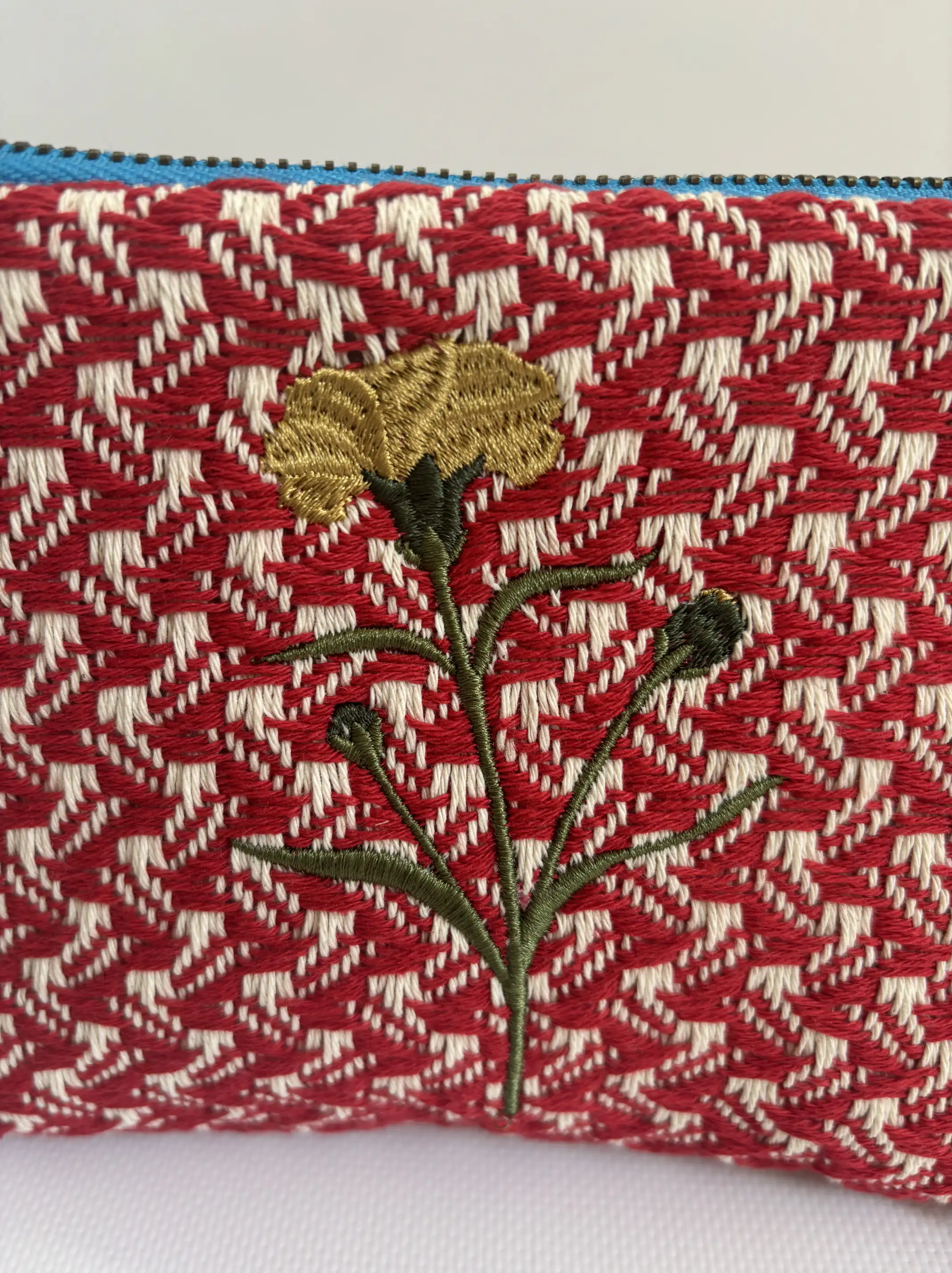 Embroidered Small Bag of Jardín de Tramas - Image 1