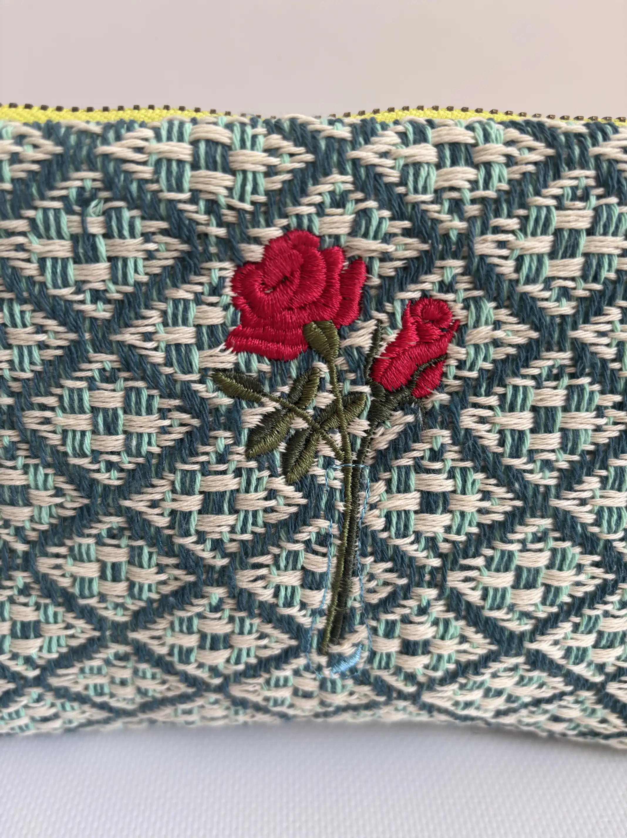 Embroidered Small Bag of Jardín de Tramas - Image 1