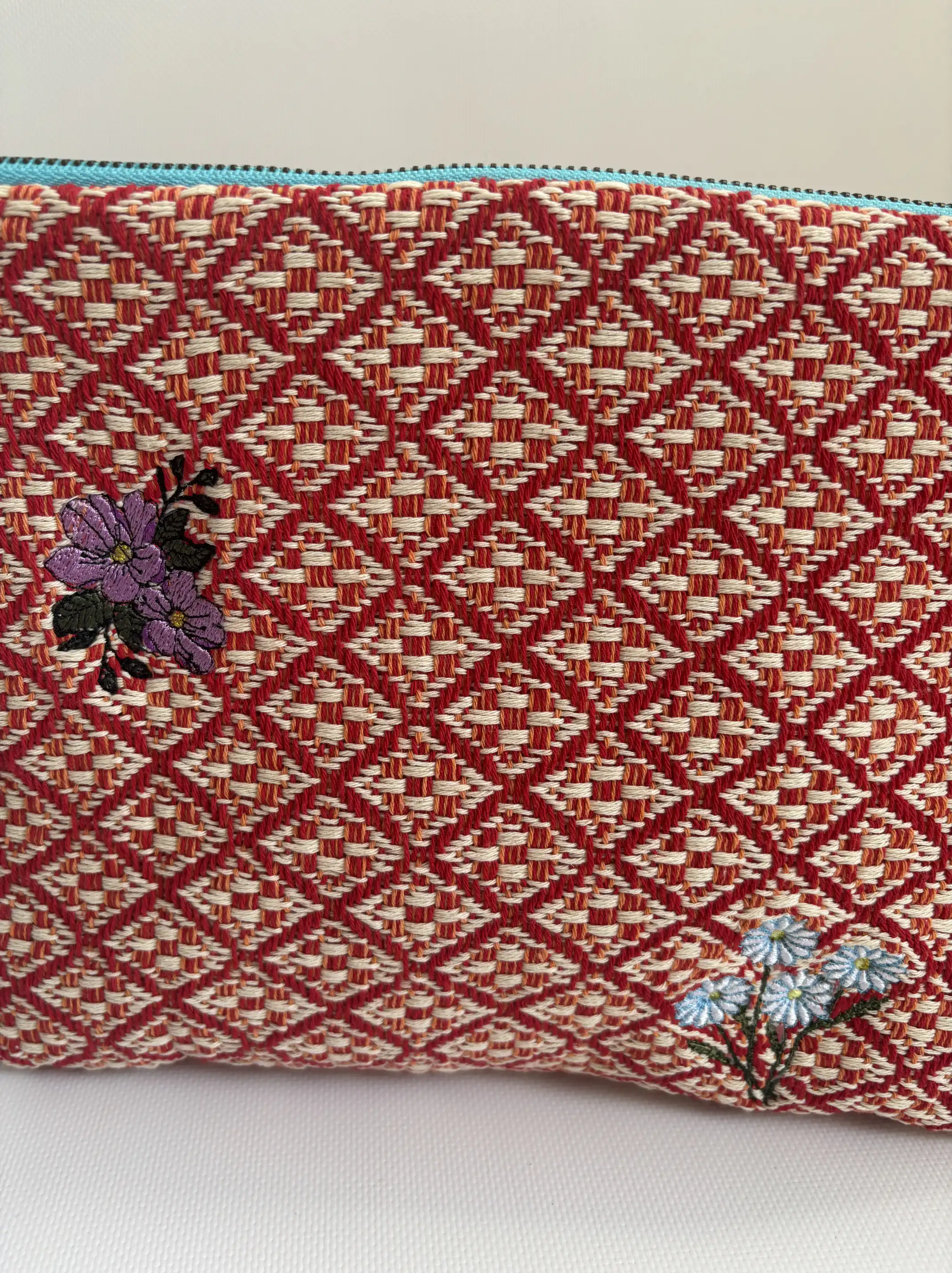 Embroidered Big Bag of Jardín de Tramas - Image 1