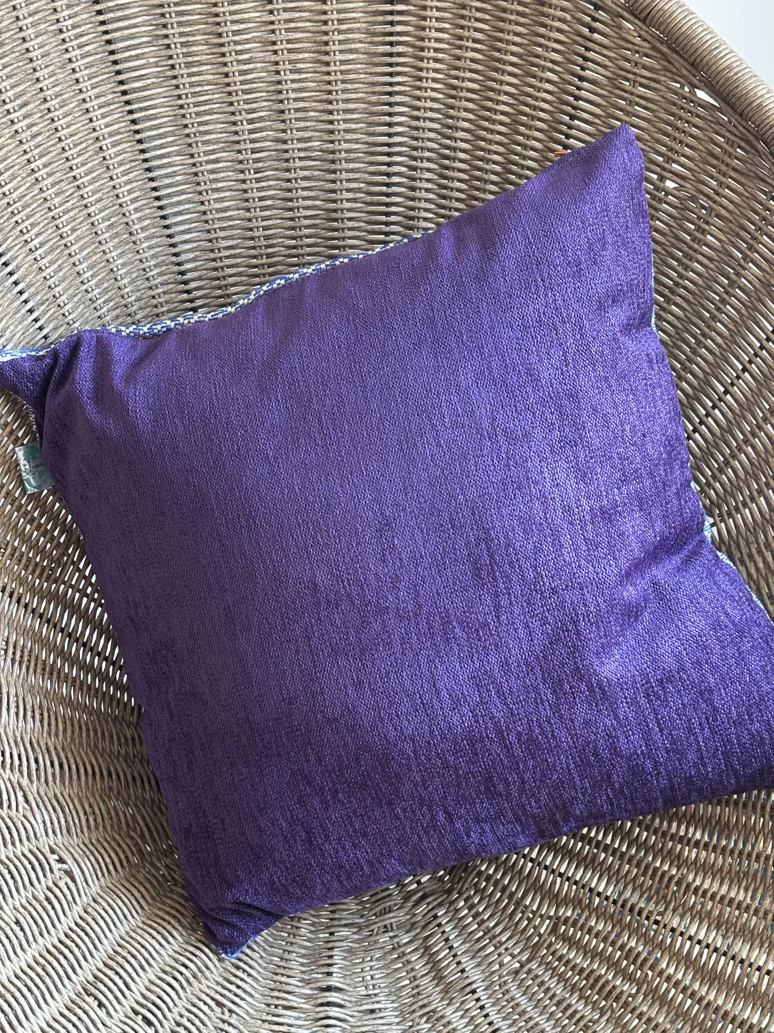 Cushion Cover of Jardín de Tramas - Image 2