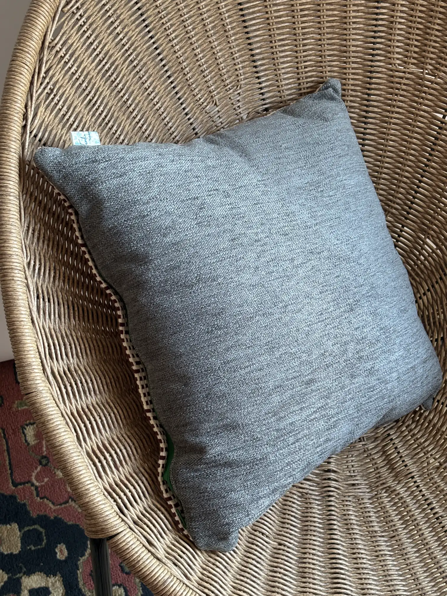 Cushion Cover of Jardín de Tramas - Image 2