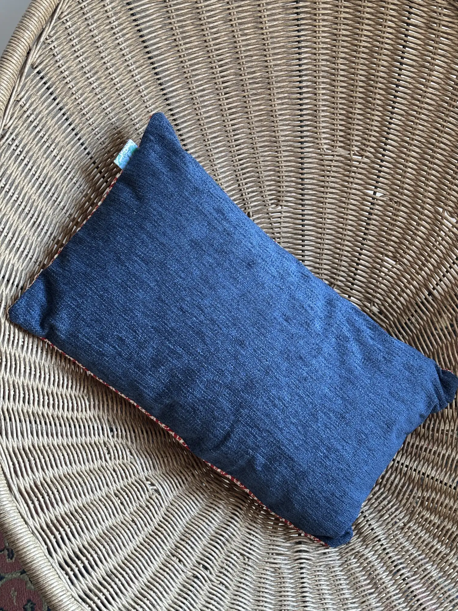 Cushion Cover of Jardín de Tramas - Image 2
