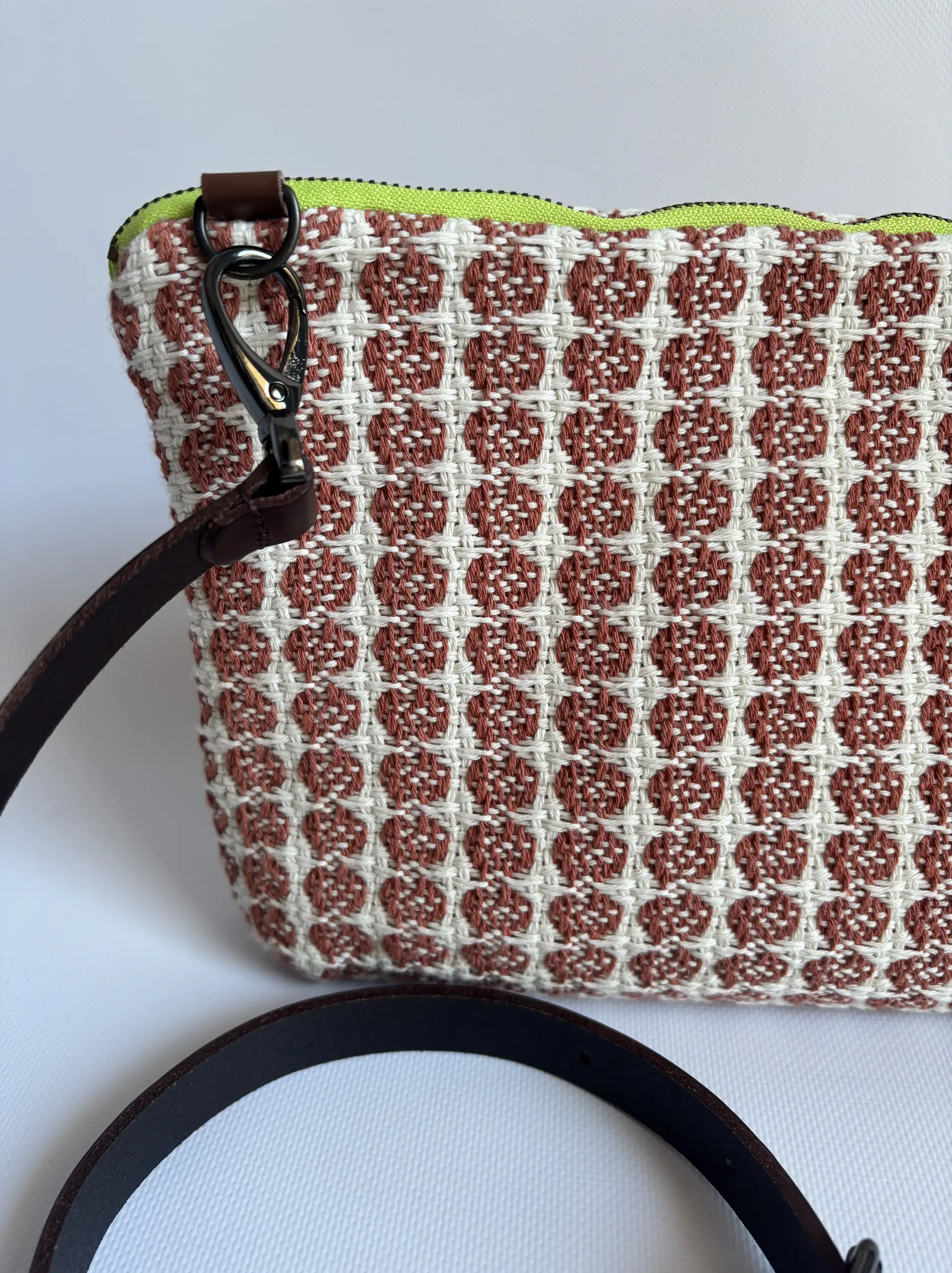 Crossbody Bag of Jardín de Tramas - Image 2