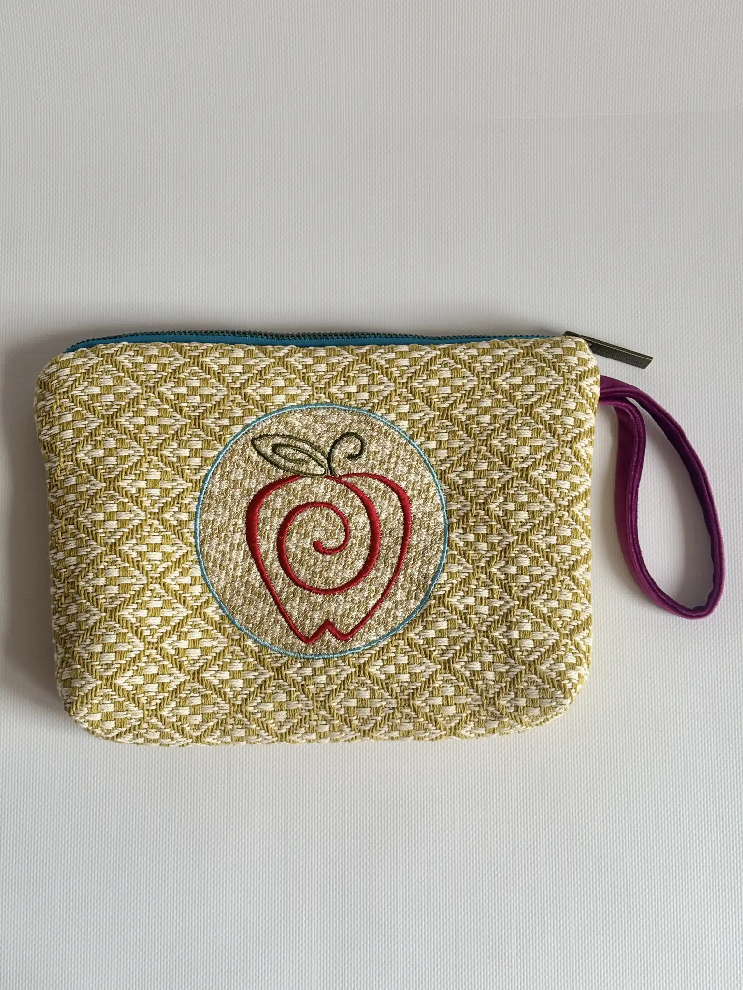 Embroidered Medium Bag of Jardín de Tramas - Image 0