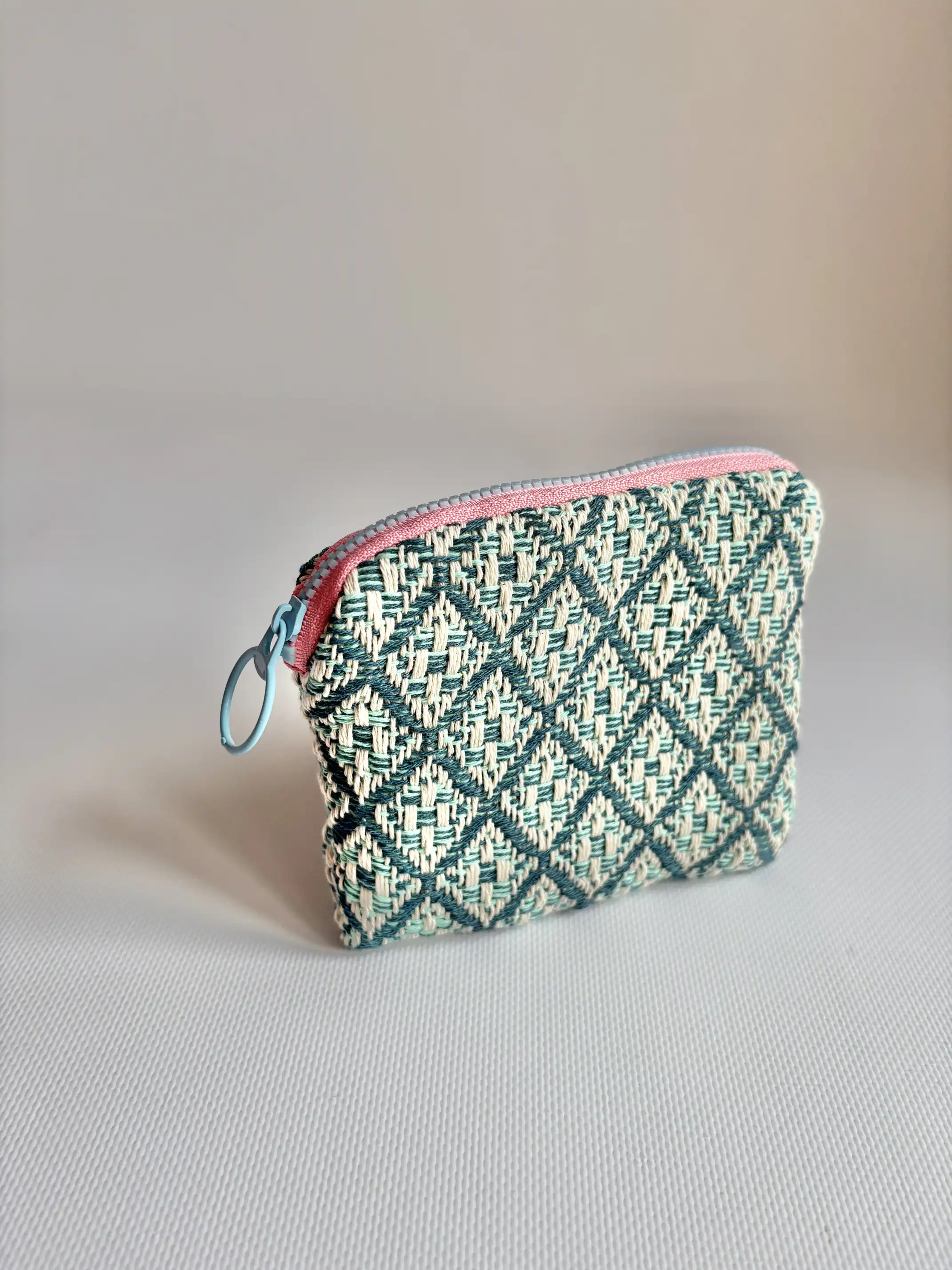 Embroidered Purse of Jardín de Tramas - Image 3