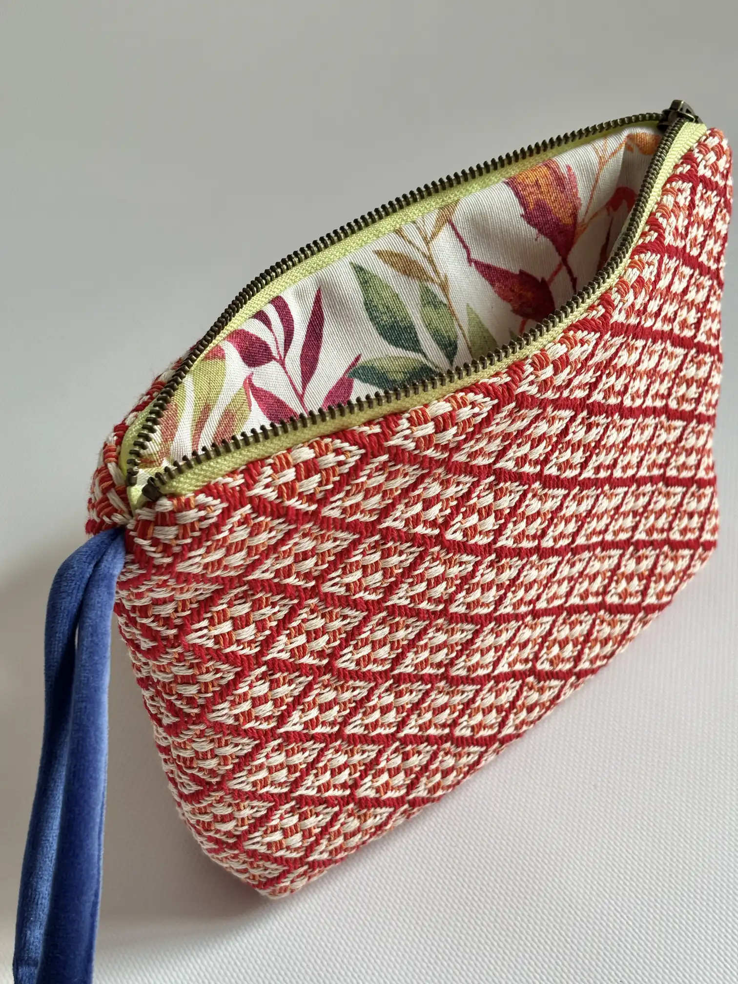 Embroidered Medium Bag of Jardín de Tramas - Image 2