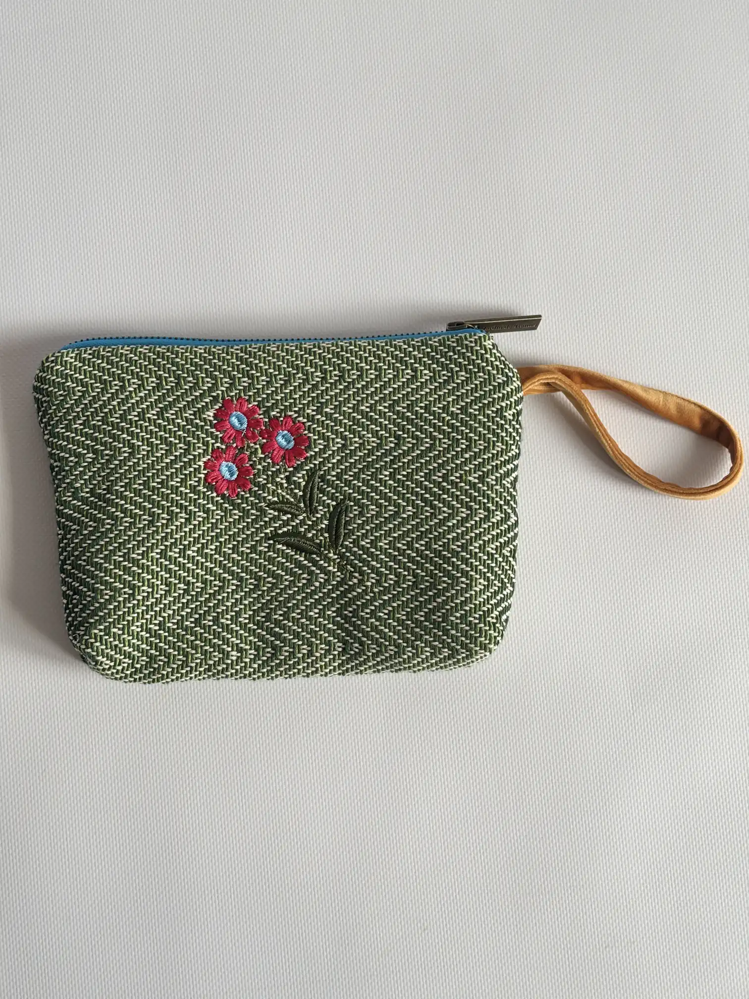 Embroidered Small Bag of Jardín de Tramas - Image 0