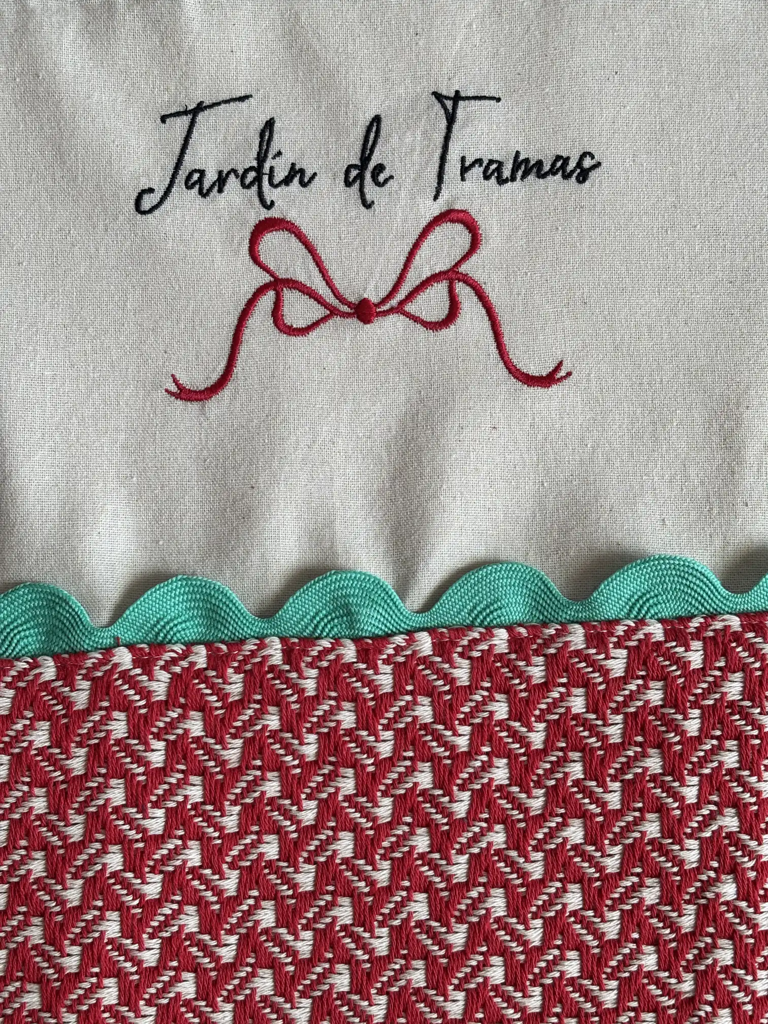 Embroidered Tote Bag of Jardín de Tramas - Image 1