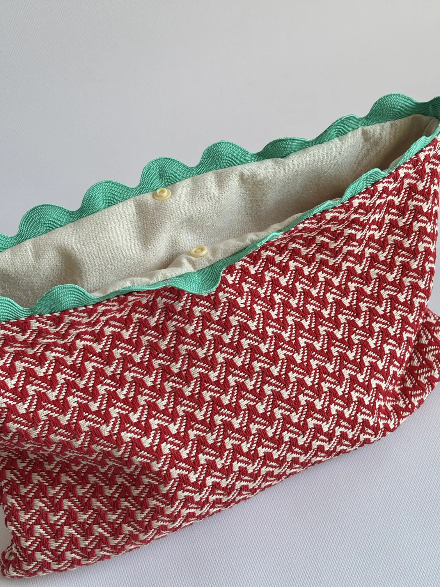 Embroidered Tote Bag of Jardín de Tramas - Image 2