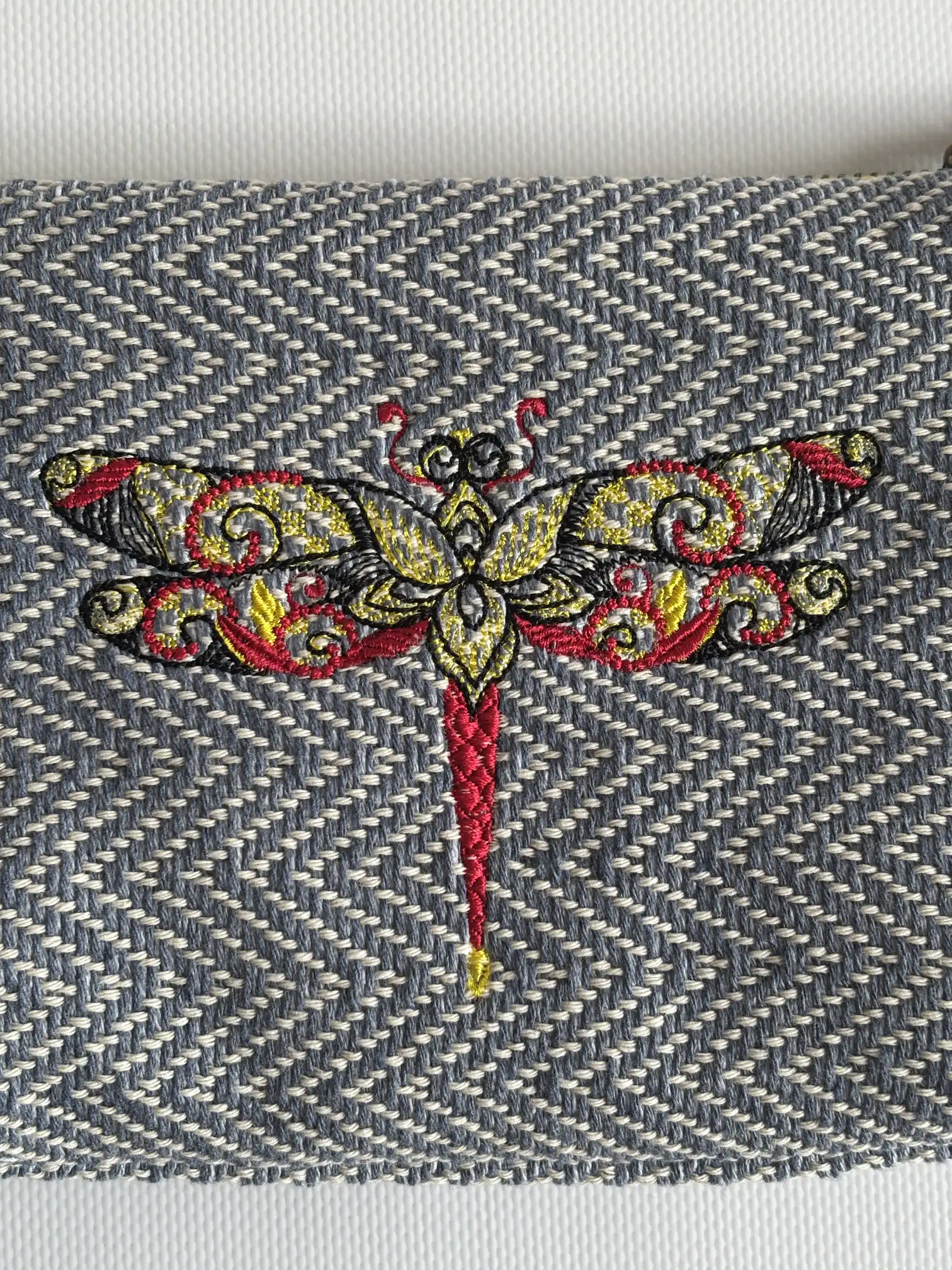 Embroidered Small Bag of Jardín de Tramas - Image 1
