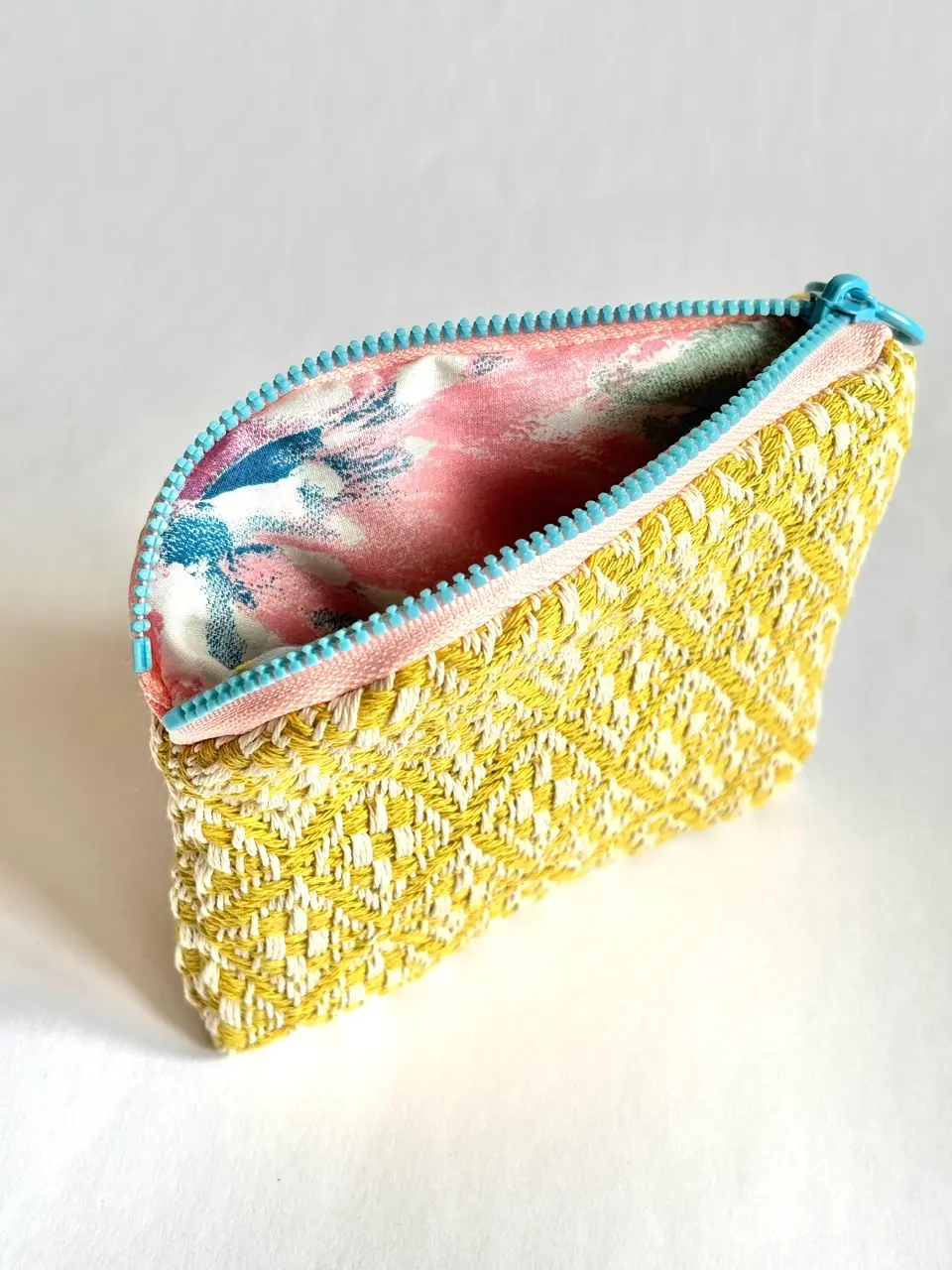 Yellow Purse of Jardín de Tramas - Image 3