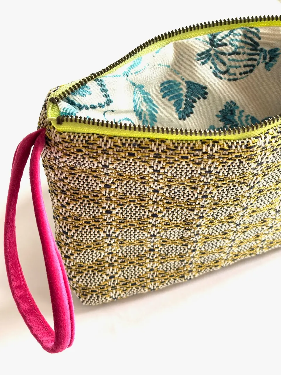 Embroidered Medium Bag of Jardín de Tramas - Image 3