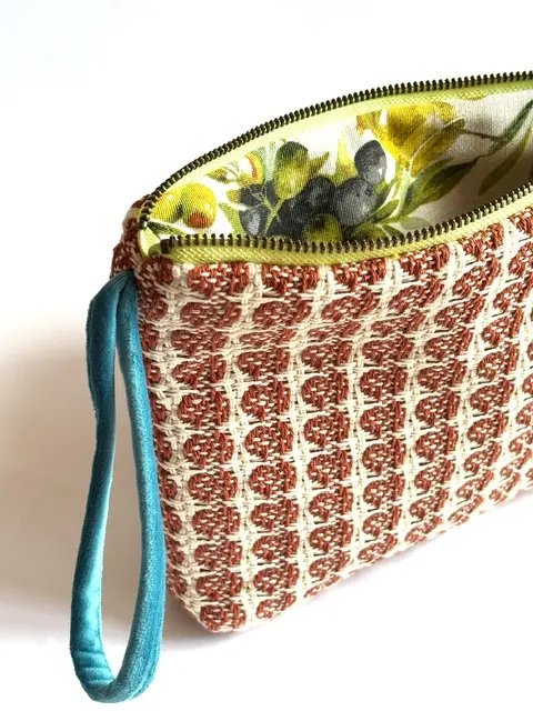 Embroidered Medium Bag of Jardín de Tramas - Image 3