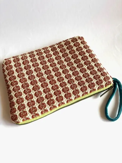 Embroidered Medium Bag of Jardín de Tramas - Image 2