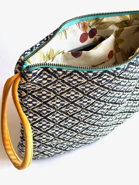 Embroidered Big Bag of Jardín de Tramas - Image 3