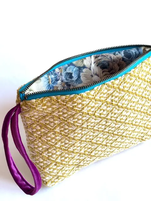 Embroidered Medium Bag of Jardín de Tramas - Image 3