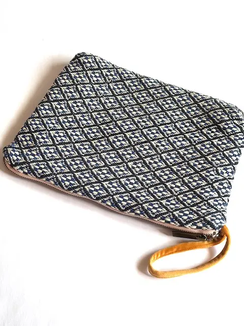 Embroidered Big Bag of Jardín de Tramas - Image 3