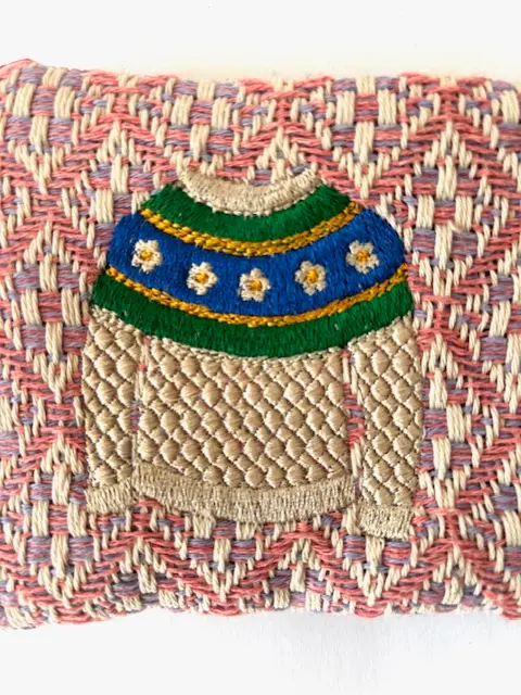 Embroidered Purse second showcase image