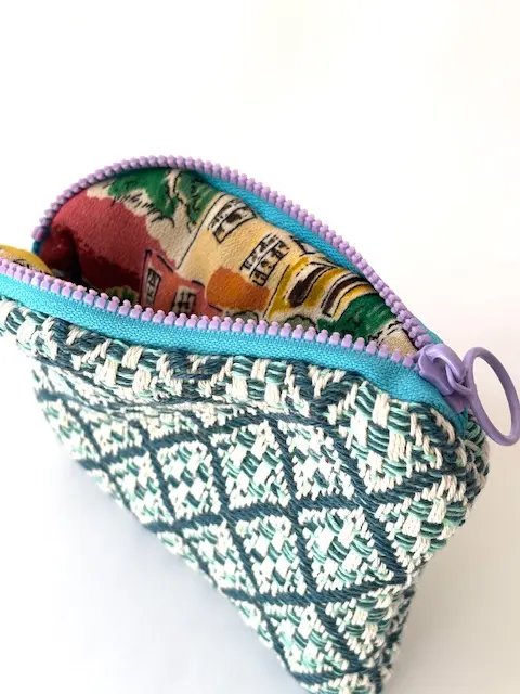 Embroidered Purse of Jardín de Tramas - Image 3