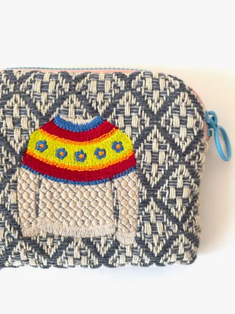 Embroidered Purse second showcase image