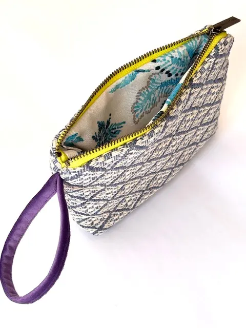 Embroidered Small Bag of Jardín de Tramas - Image 2
