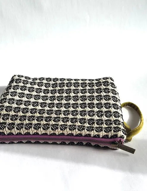 Embroidered Medium Bag of Jardín de Tramas - Image 3