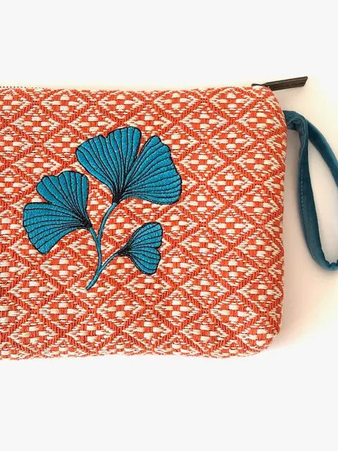 Embroidered Medium Bag of Jardín de Tramas - Image 2