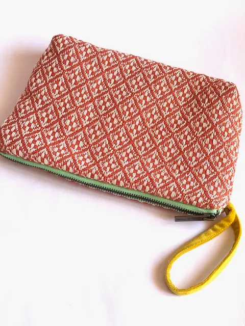 Embroidered Medium Bag of Jardín de Tramas - Image 2