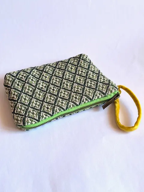 Embroidered Small Bag of Jardín de Tramas - Image 2