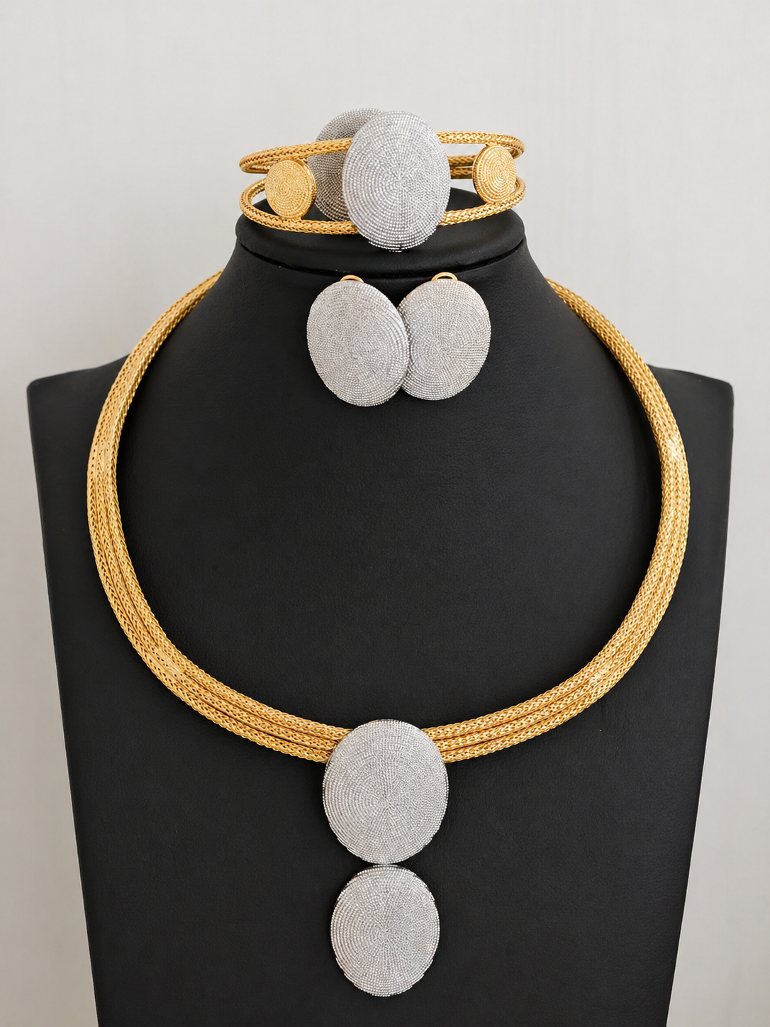 Luxury Gold & Silver Oval Pendant Jewelry Set – Statement Necklace, Bracelet & Stud Earrings for Women