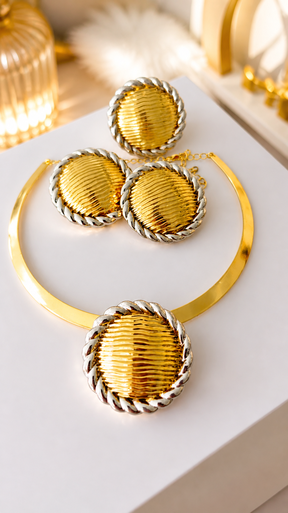 Women’s Luxury Two-Tone Brazilian Gold Medallion Necklace Set – Ribbed Disc Statement Jewelry with Matching Earrings