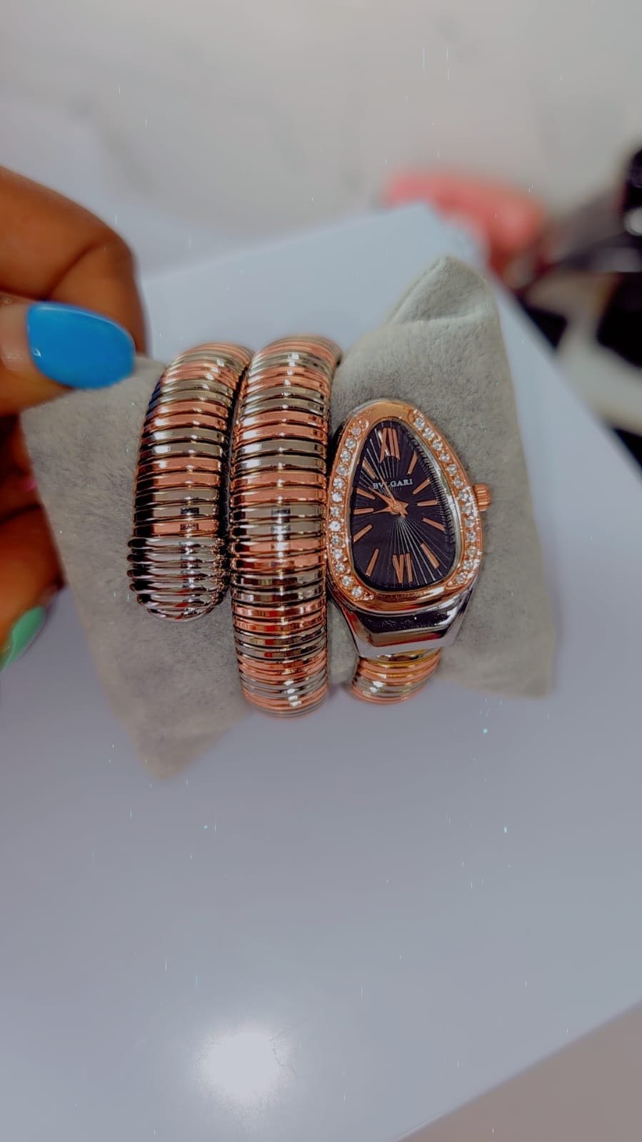 Luxury Three-Tone Bangle Bracelet for Women – Gold, Silver & Rose Gold Stackable Bracelet