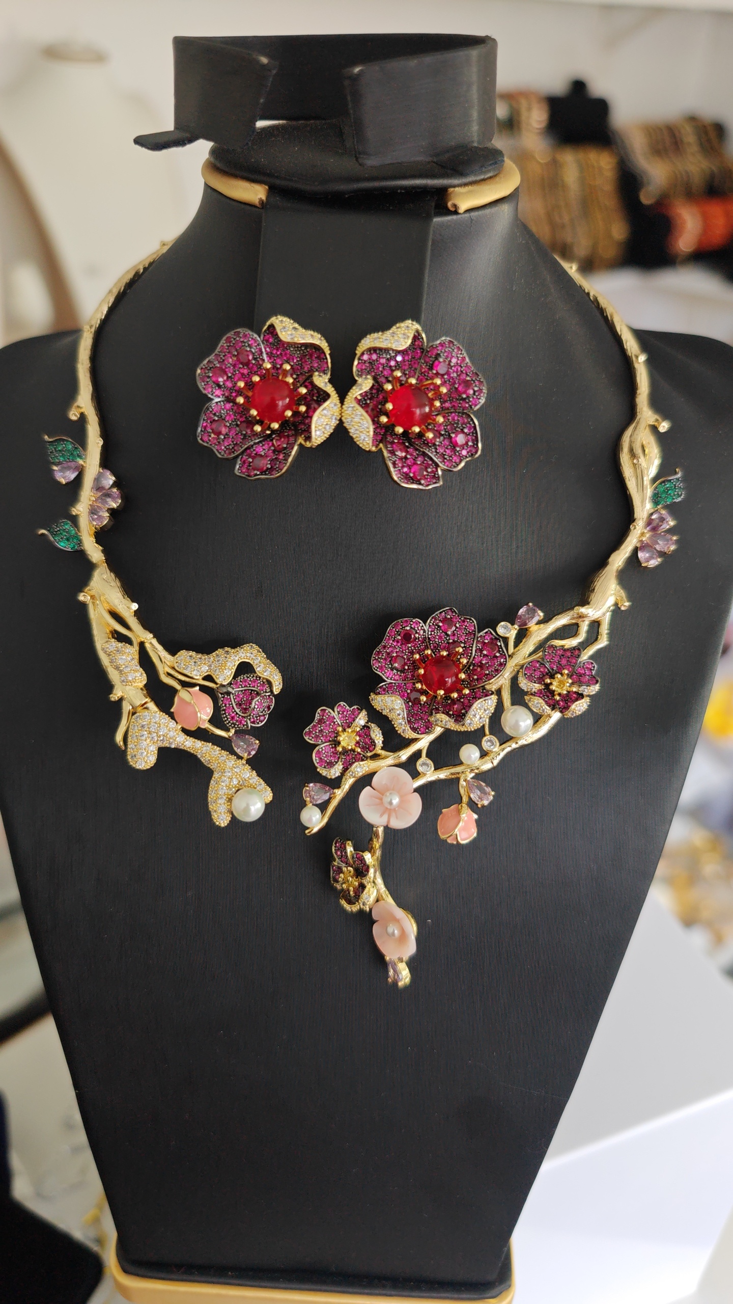 Luxury Gold-Tone Floral Crystal Necklace & Earrings Set – Red, Pink, Green & Pearl Statement Jewelry