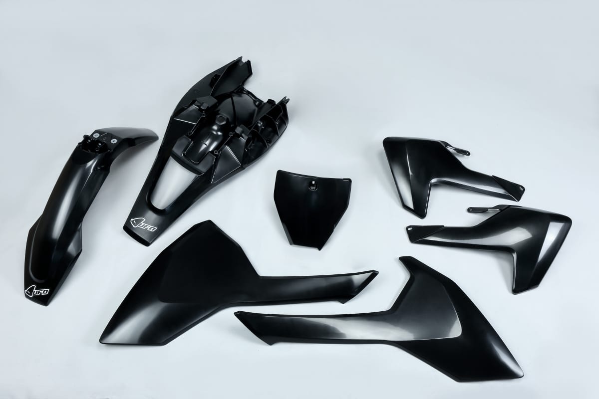 UFO Plastic kit 5-parts  Black 001 TC85 18- - UFO
