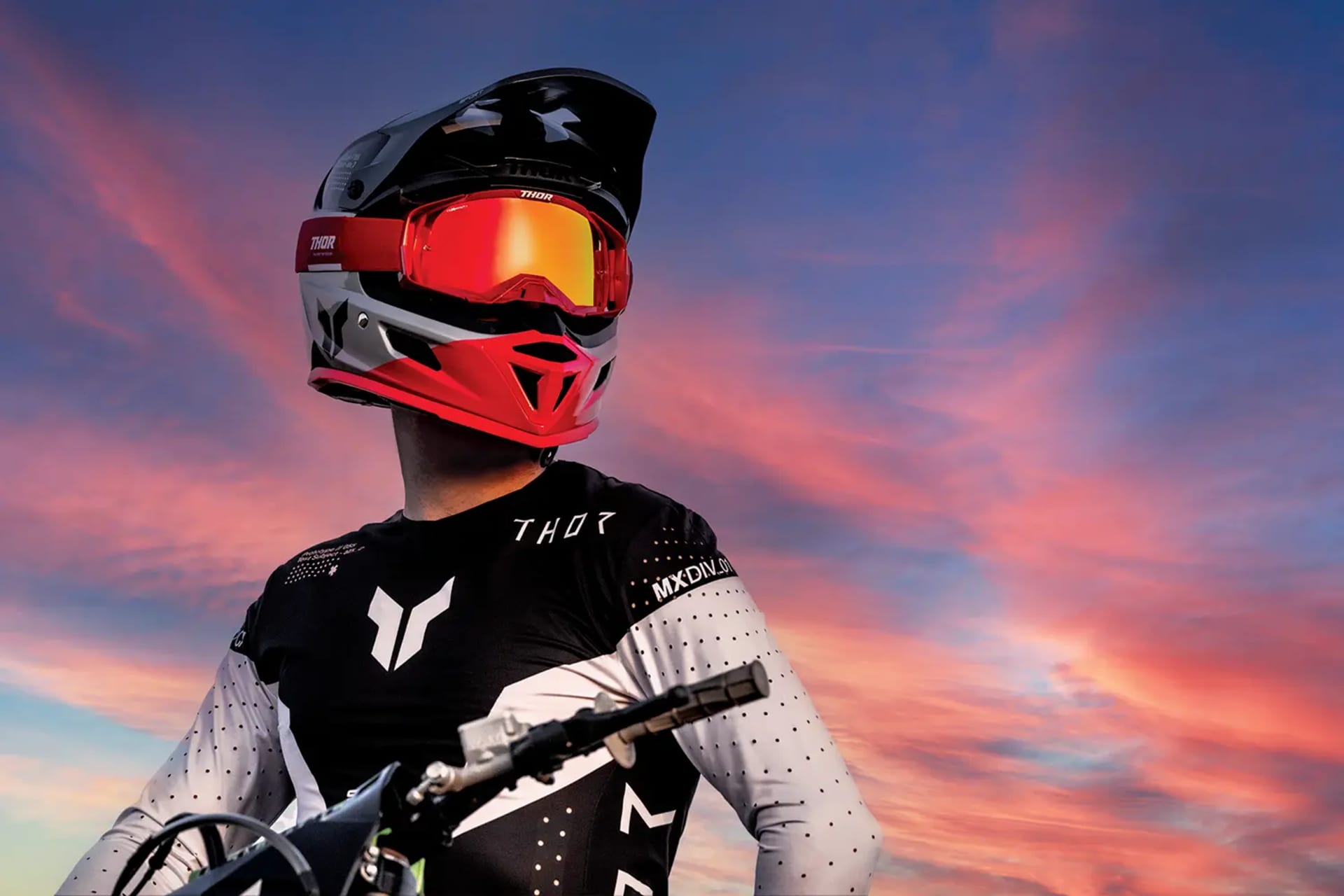 Thor Reflex Sport Strike MIPS Helmet - Black/Red - Thor