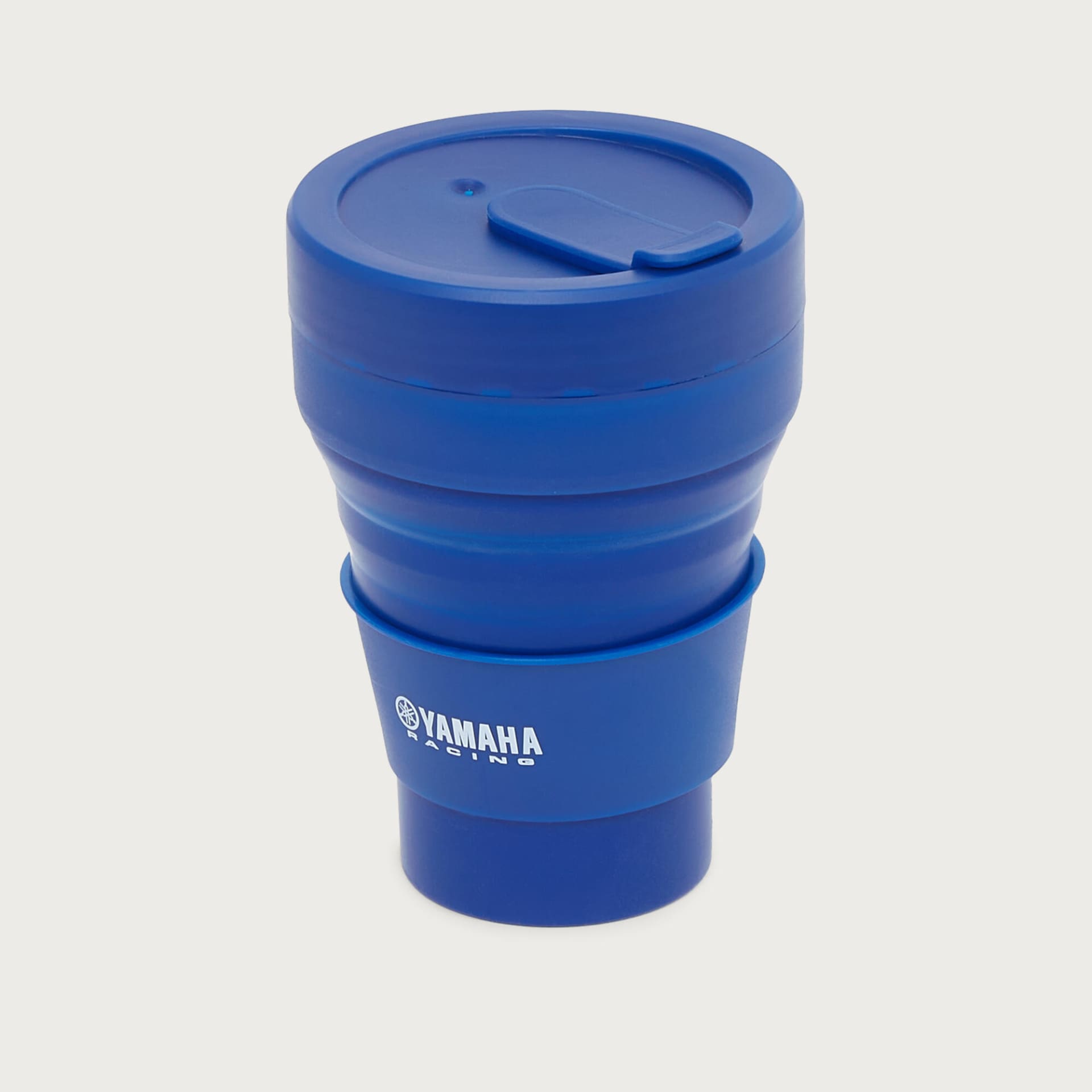 Yamaha Paddock Blue Vikbar mugg med lock - Yamaha