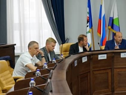 Девять вопросов рассмотрела комиссия по транспорту, связи и охране окружающей среды в июне