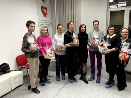 Иркутянки с онкологическими заболеваниями снялись для календаря в стиле будуар